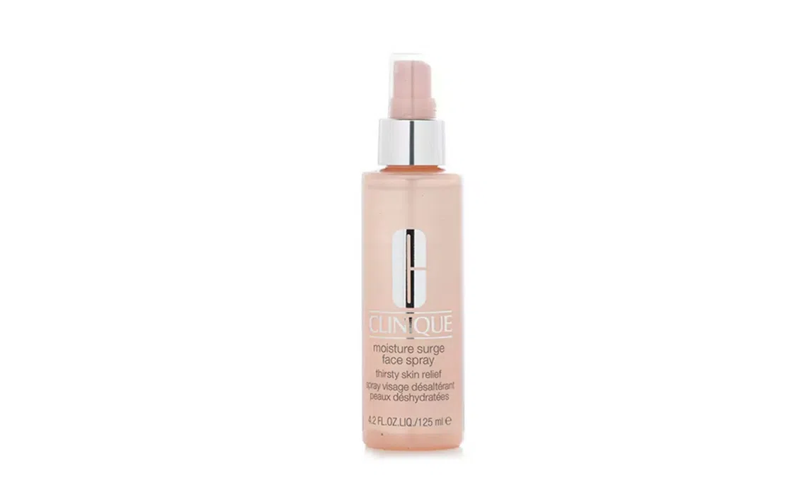 Clinique Moisture Surge Face Spray Thirsty Skin Relief 保湿喷雾（Clinique提供）