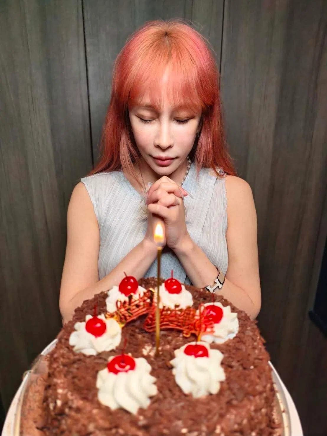 温岚出院一个多月迎来47岁生日，让她有种涅槃重生的感觉。（取自艺人脸书）