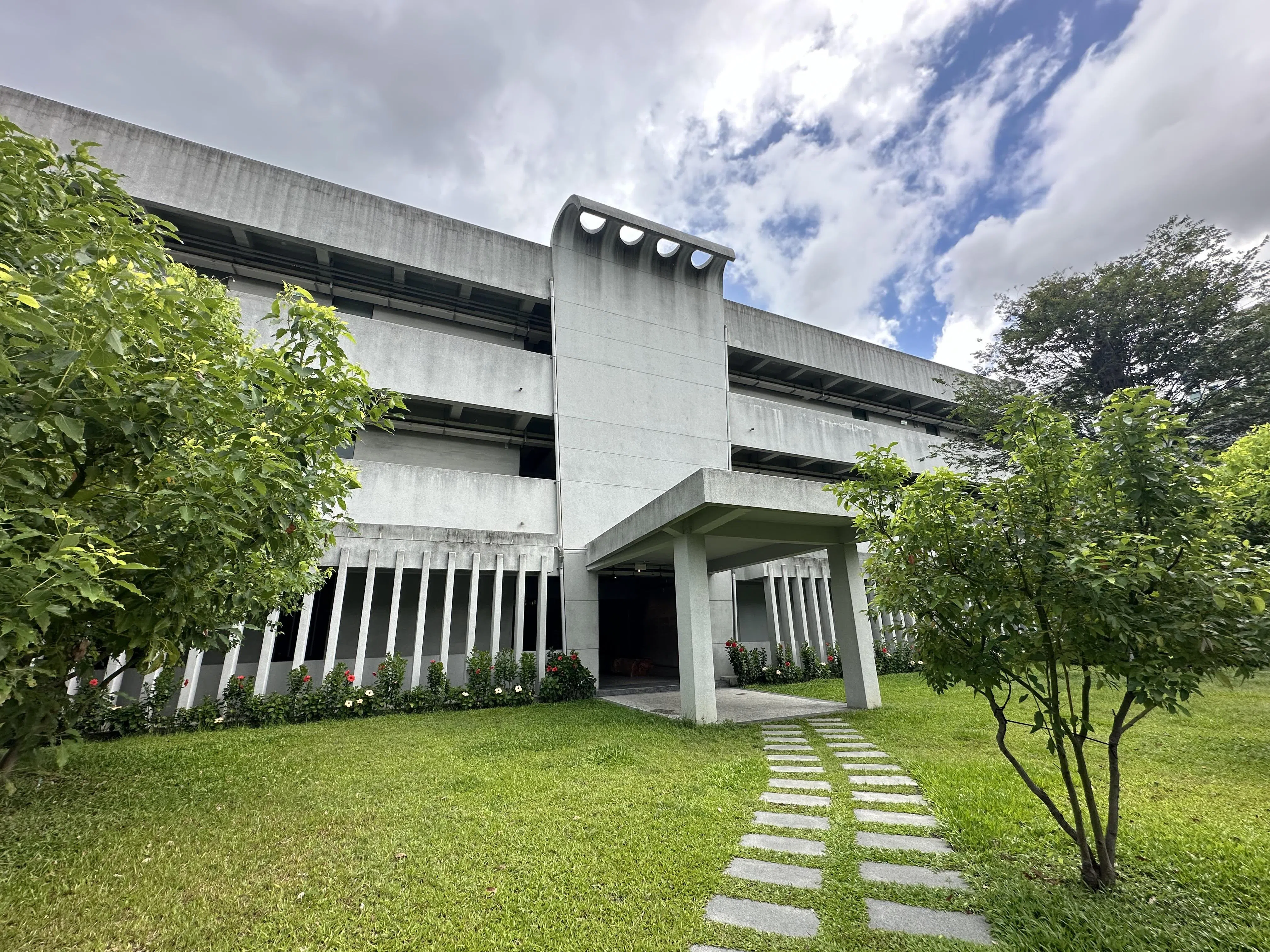 金马宾馆当代美术馆前身为军事建筑。（黄向京摄）