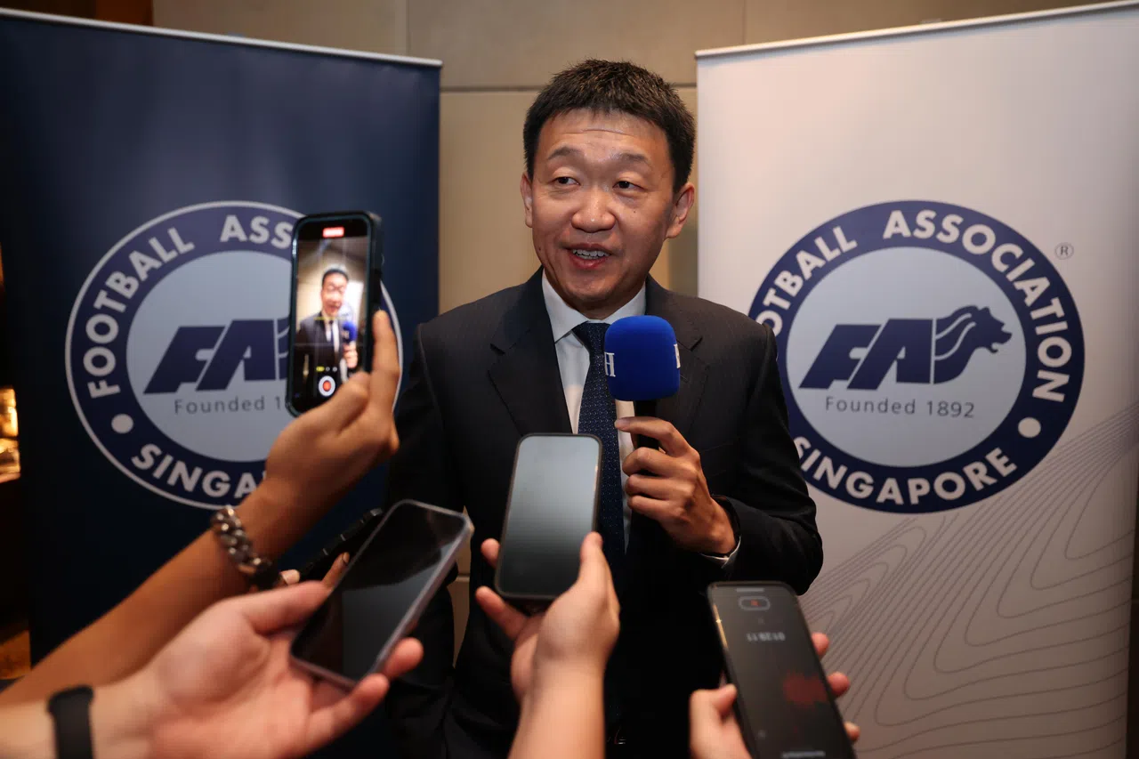 我国足总会长李小冬在星期四举办的媒体日表示，会尽力去争取让幼狮参加东运会。（梁麒麟摄）