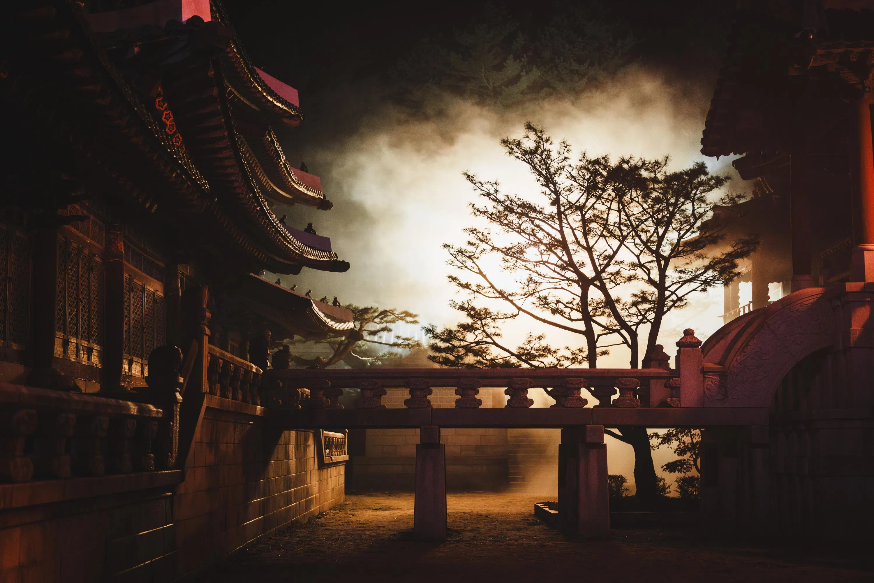 《鬼谜东宫》像是一幅古画，视觉效果美轮美奂。（Netflix提供）