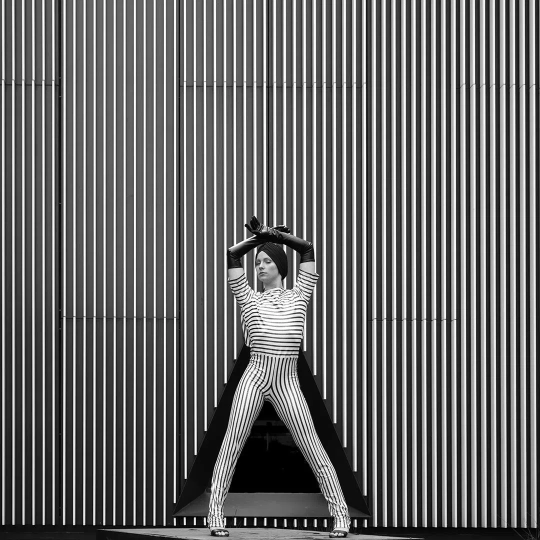 黑白公开组PSA表扬奖：艾美莉／Romain Nero（卢森堡）（新加坡摄影学会提供）