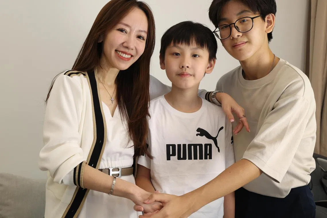 王柔茜认为，一家三口一起直播可享受亲子时光，也是和孩子增进感情的方式。（邬福梁摄）
