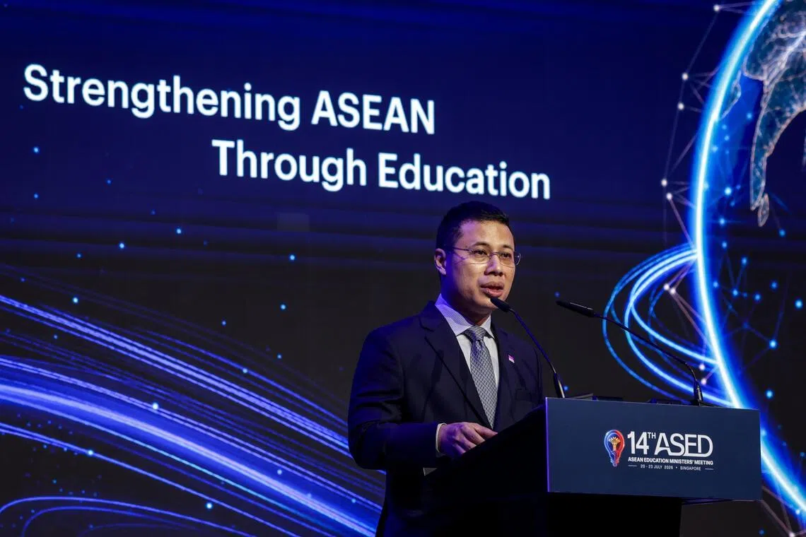 教育部长李智陞致辞时指出，亚细安的教育重点接下来应关注三方面，其中之一是人工智能。（叶振忠摄）
