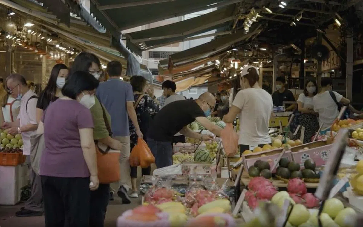在油麻地果栏，可找到各种各样的进口和在地水果。（香港旅游发展局提供）（香港旅游发展局）