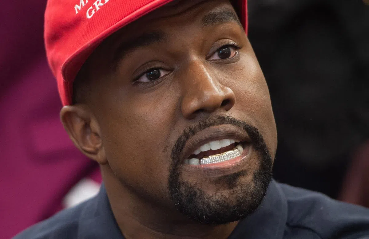 已改名“Ye”的Kanye West今年再度因各种脱轨行径挑起事端。（AFP）