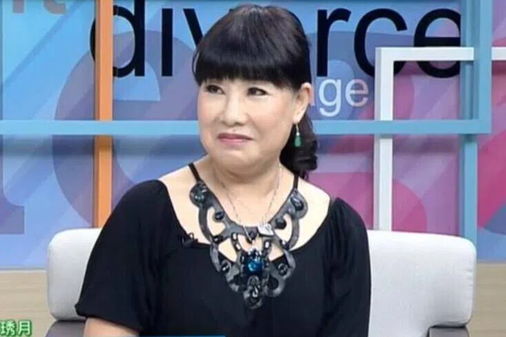 郑琇月当歌手前是女工。（互联网）
