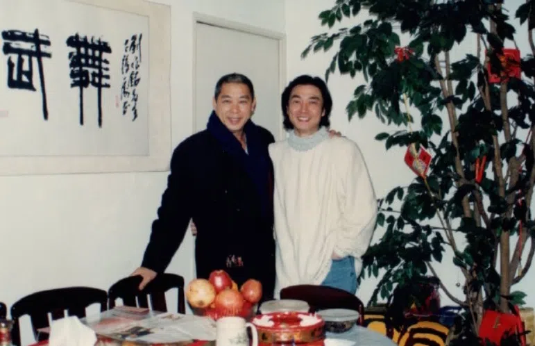 刘松仁（右）在悼文中动情回顾，指刘兆铭往往只凭片言只语，便能让人茅塞顿开。（互联网）