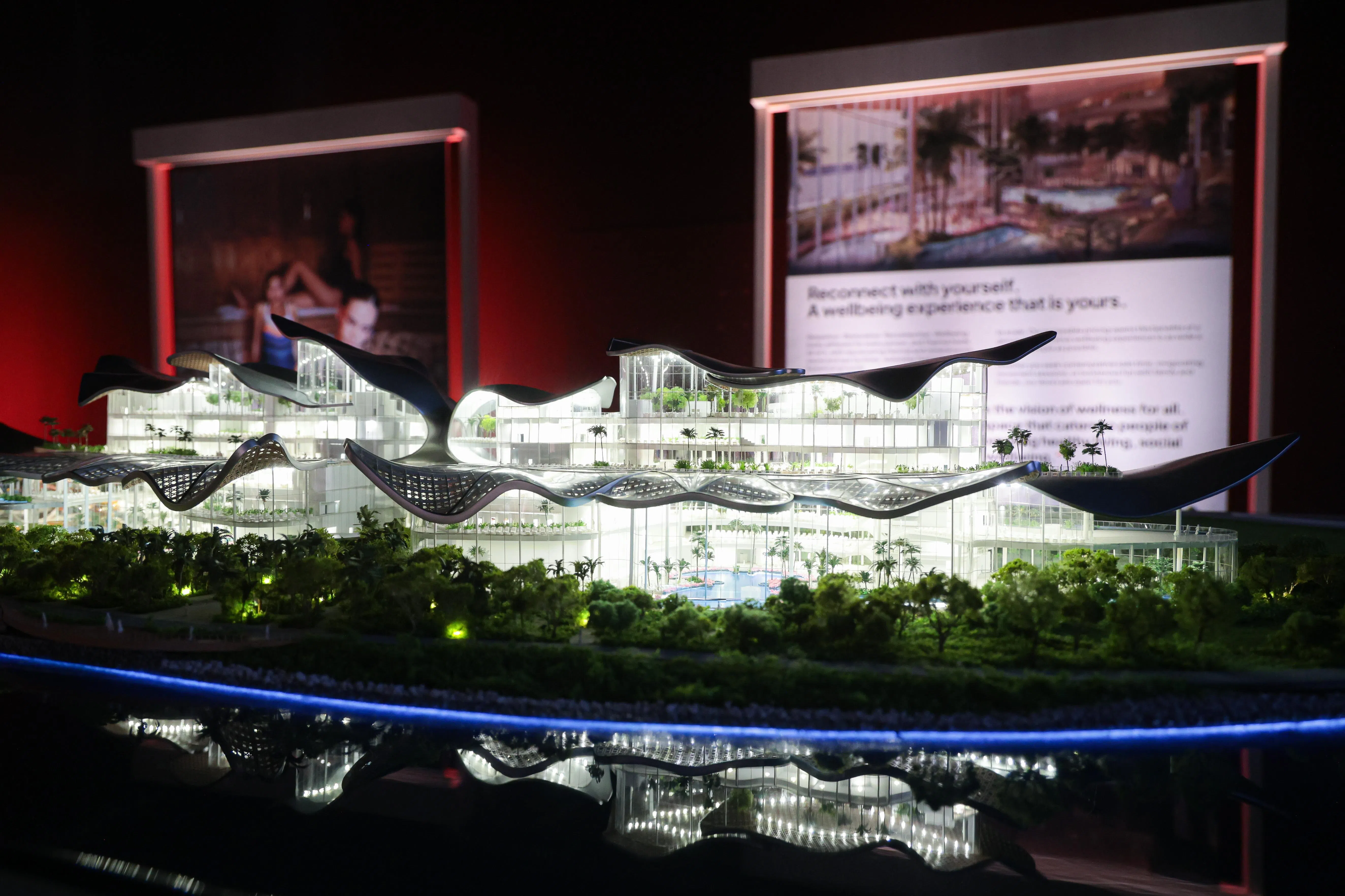 名为“特尔美新加坡”（Therme Singapore）的新康养景点，总楼面面积超过72万平方英尺，相当于约九个足球场，全面投入运作后预计每年可接待约200万人次。（李冠卫摄）