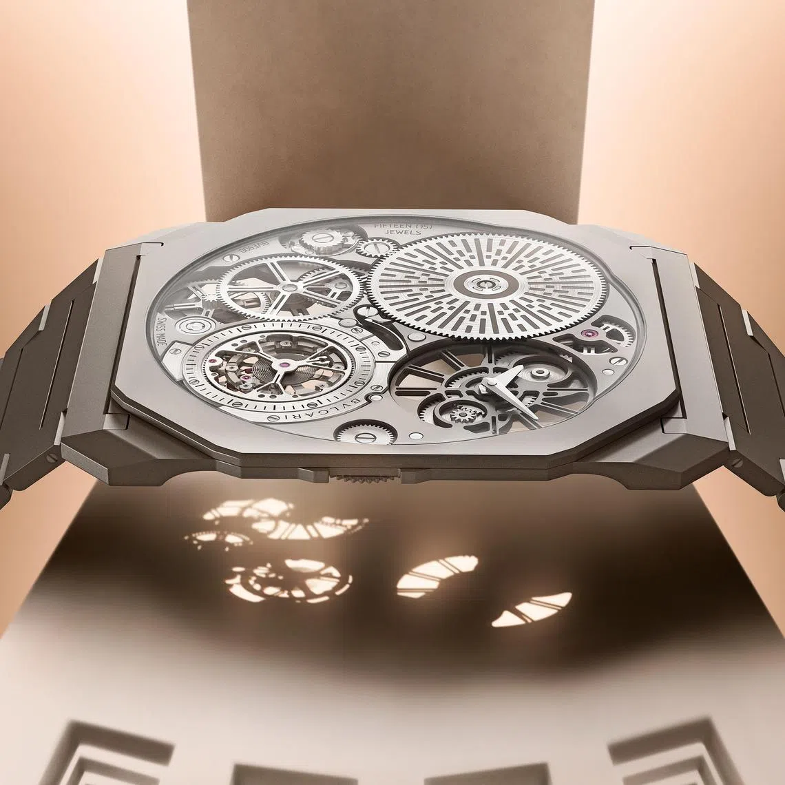 宝格丽Octo Finissimo Ultra Tourbillon，是世界最薄陀飞轮腕表。（宝格丽提供）
