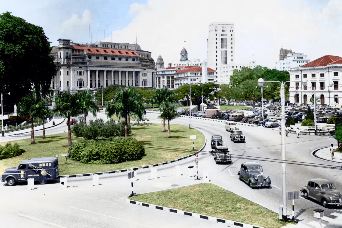 1960年代，浮尔顿大厦（现富丽敦酒店）前的街道与建筑。（徐宗懋图文馆）