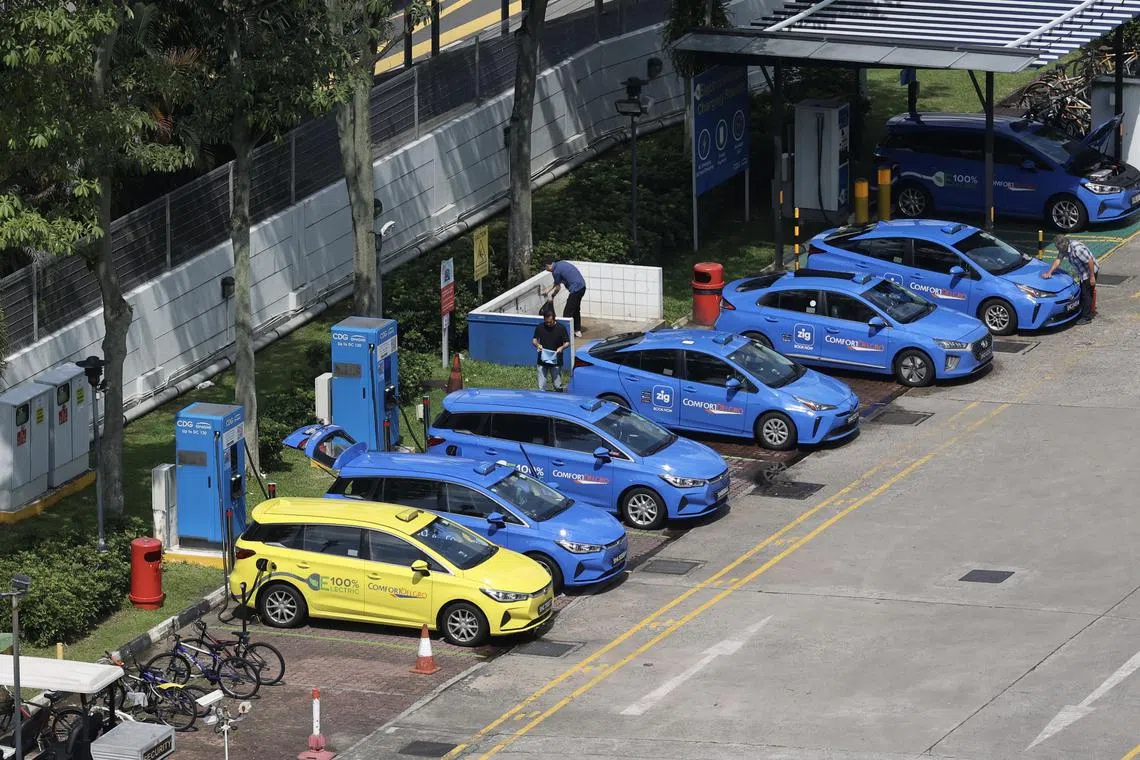 能源局与康福德高会在监管沙盒下展开试点计划，让后者近1000个电动车充电桩参与电力市场需求反应计划，探讨如何调整充电量，以平衡电网的供需。（邝启聪摄）