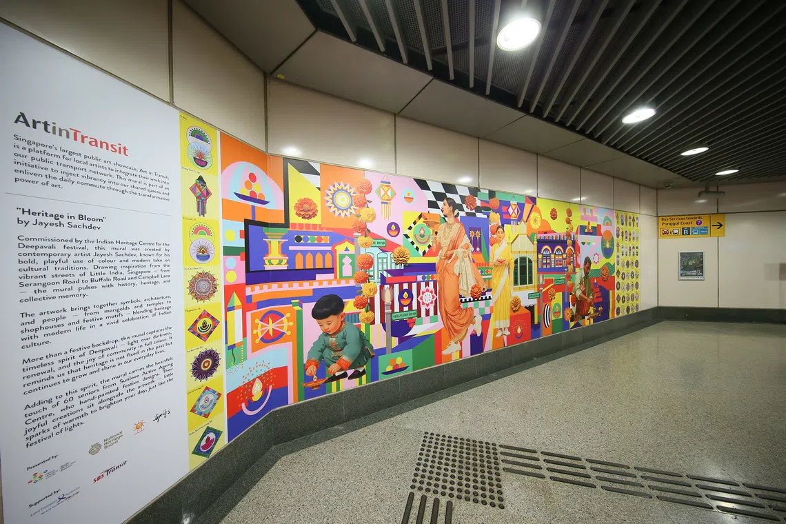 陆交局也和印族文化馆合作，在小印度站推出以屠妖节为主题的壁画装置，展示艺术家加耶什（Jayesh Sachdev）的作品。（陆路交通管理局提供）