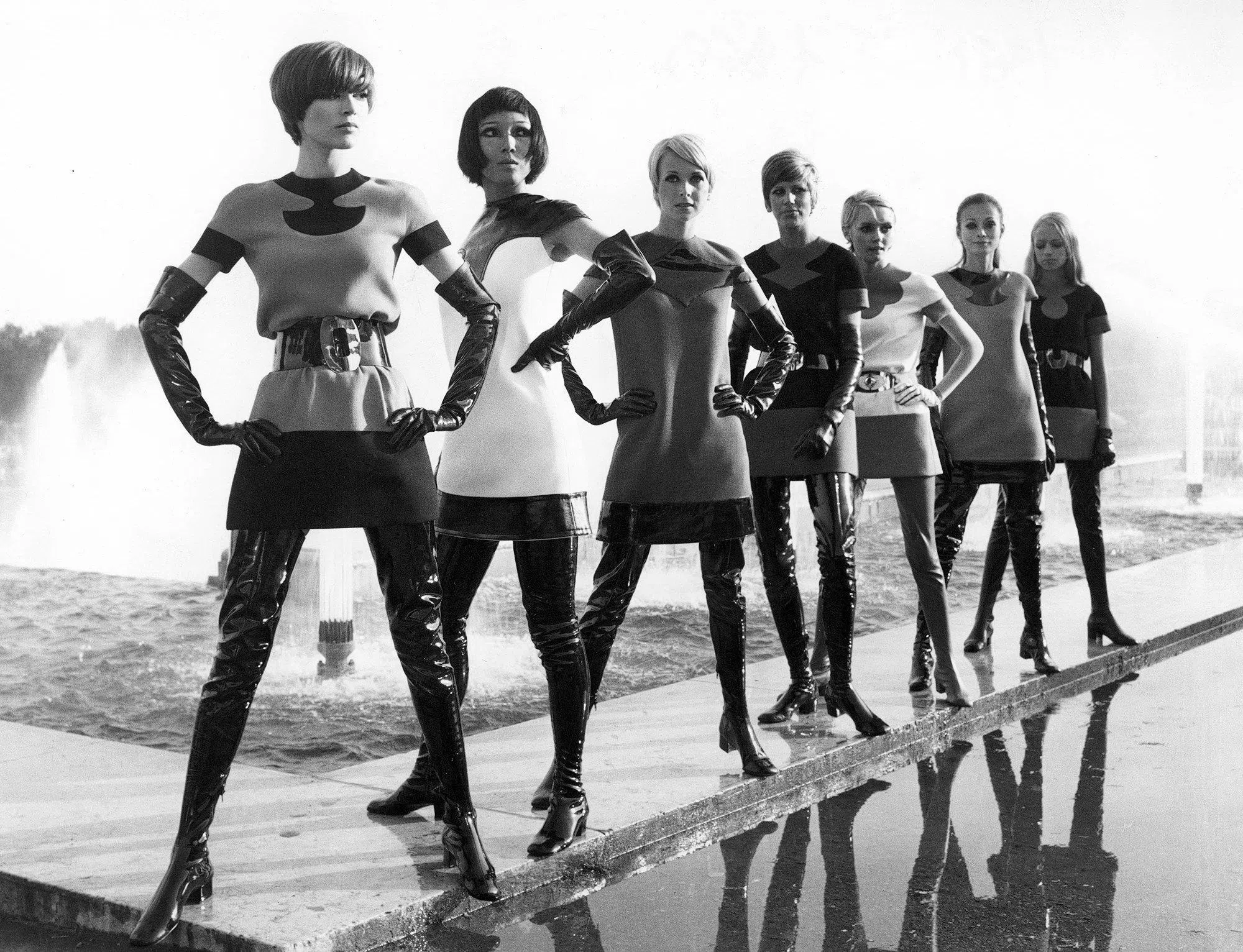 Pierre Cardin 1960年代的科幻时尚前卫想象。（Pierre Cardin Archive图片）