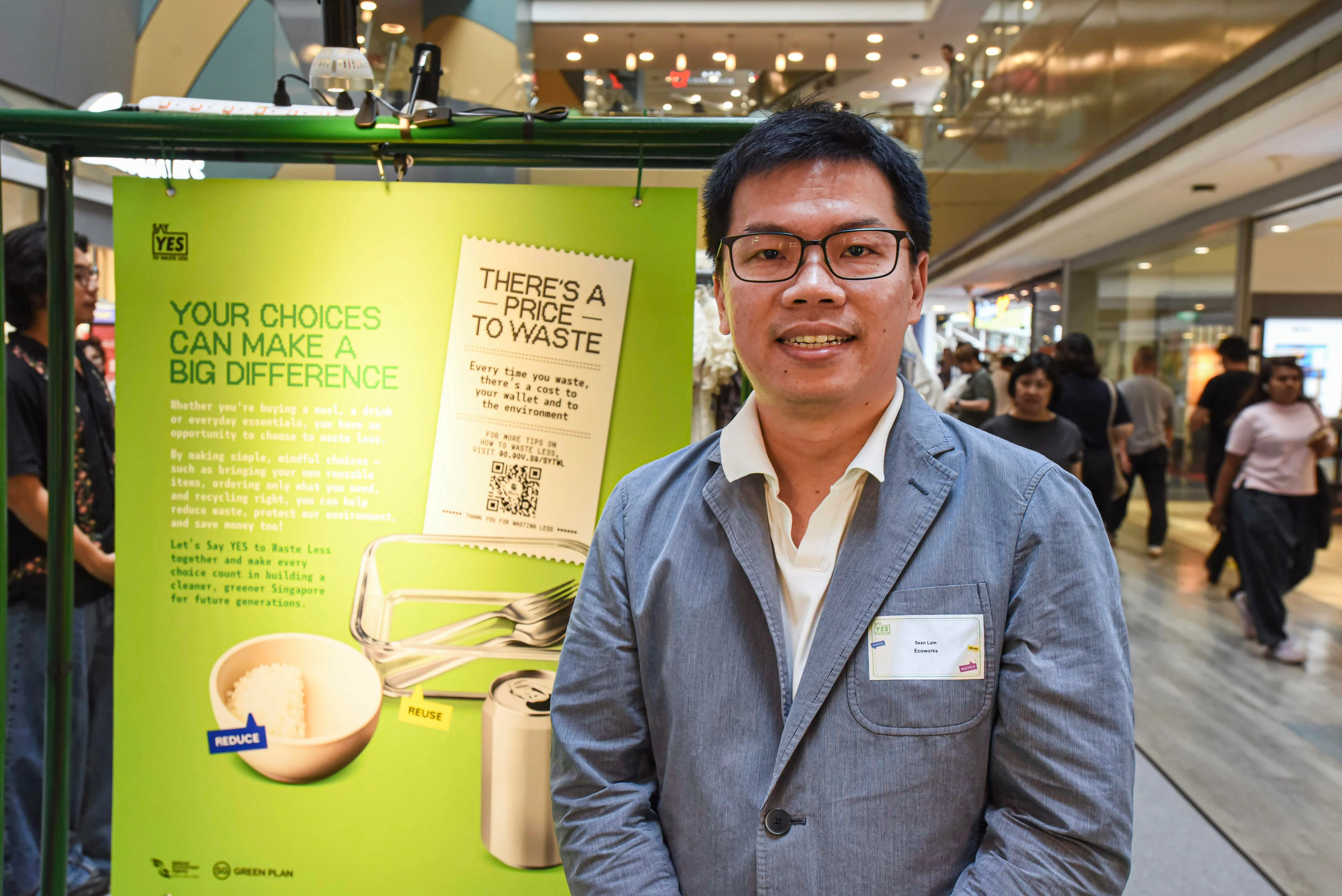 社企Ecoworks总裁兼联合创办人林进维说，新加坡是全球人均产生一次性塑料垃圾最多的国家，希望通过设立清洁用品补充站，鼓励公众减少使用一次性塑料包装和塑料瓶，从源头减少垃圾。 （特约伍书永摄）