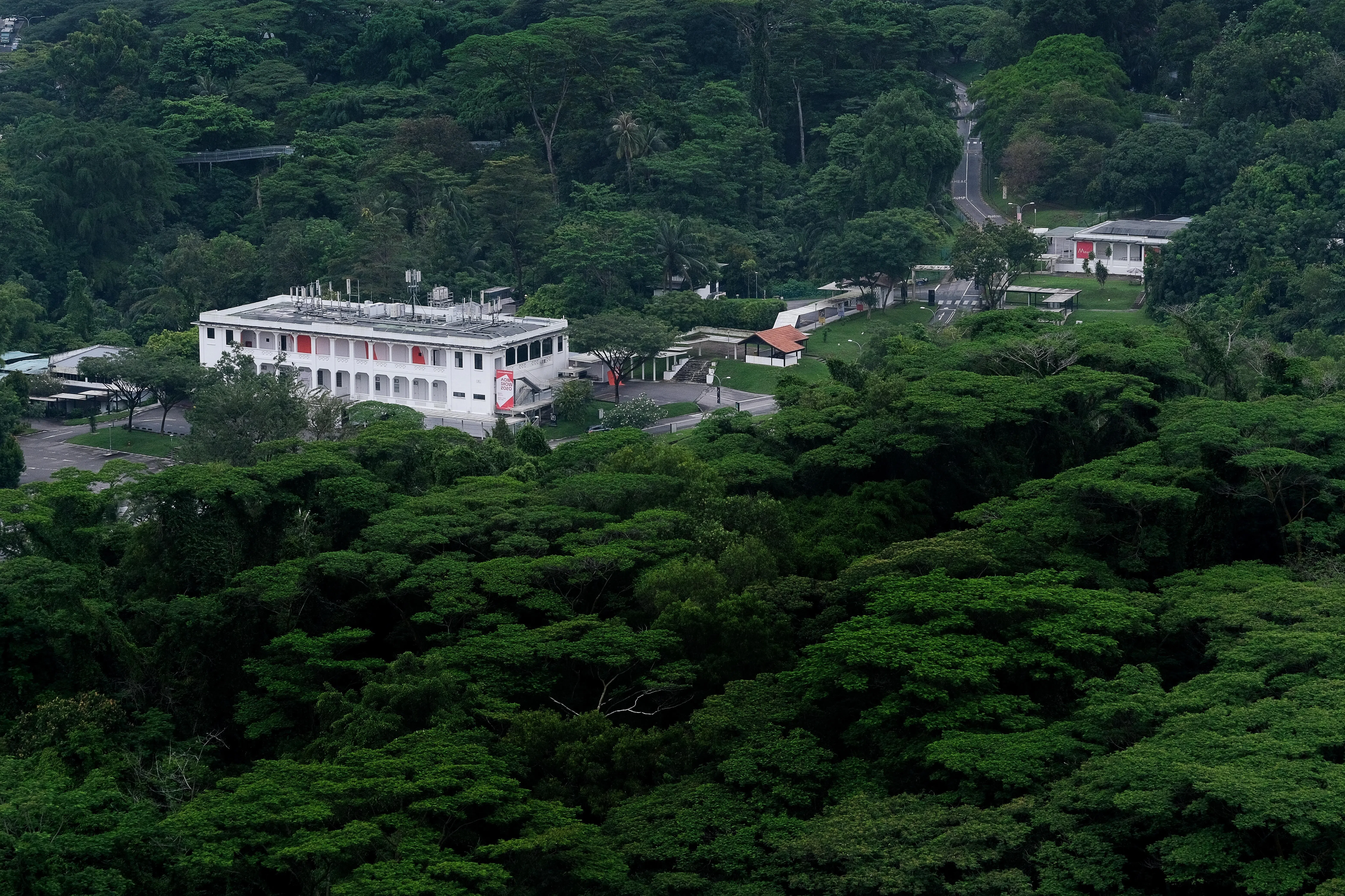 根据原有规划，吉门营房将兴建公共和私人住宅，并保留现有86座建筑中的20多座、约八公顷相连绿地，以及至少30米宽的生态廊道。（档案照片）