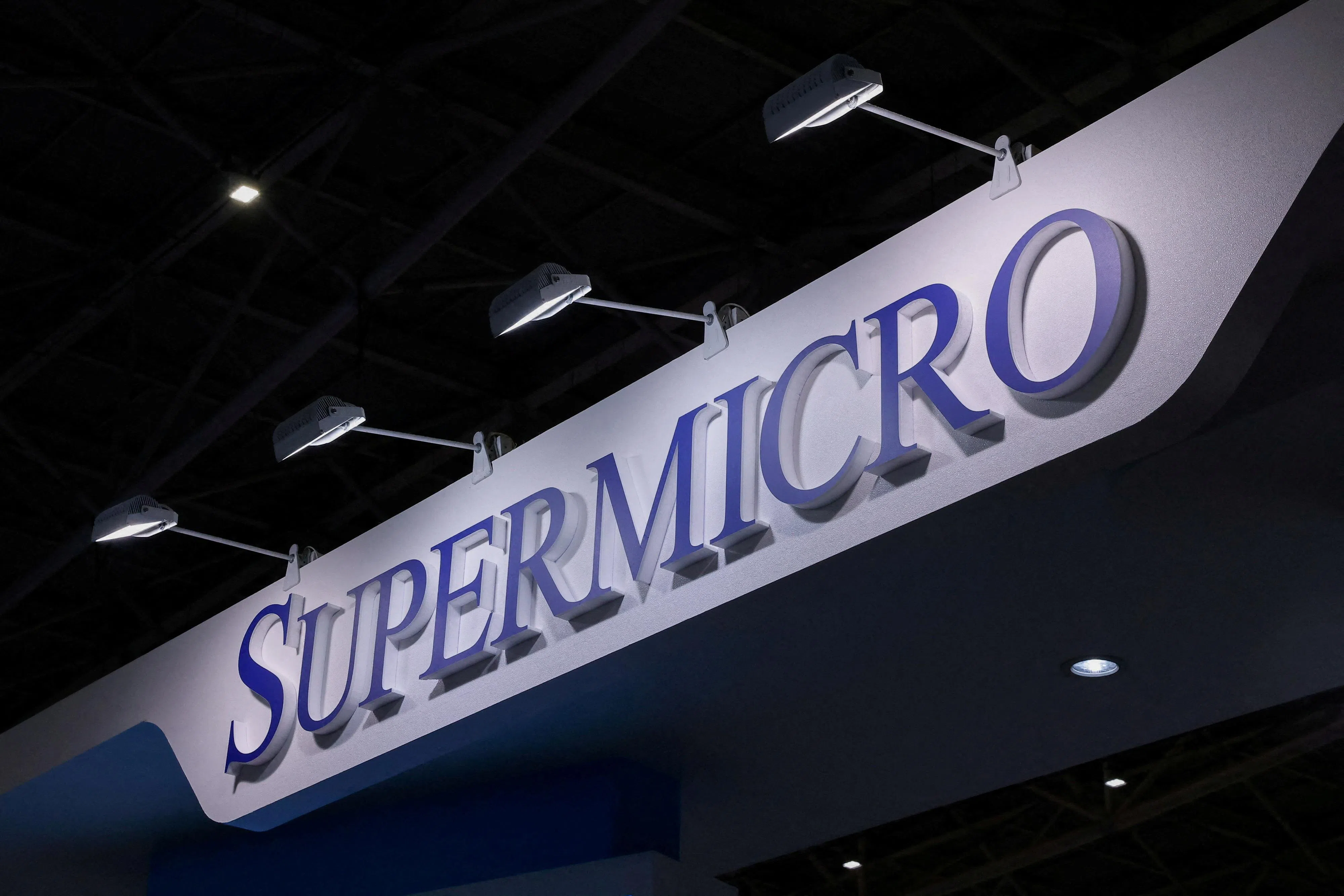 Super Micro Computer终于交出拖延多时的业绩报告。但是该公司前面的路还不是完全平坦的。（路透社）