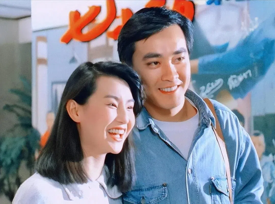 张曼玉（左）与香港导演尔冬升有过一段情，最后却无疾而终。（互联网）
