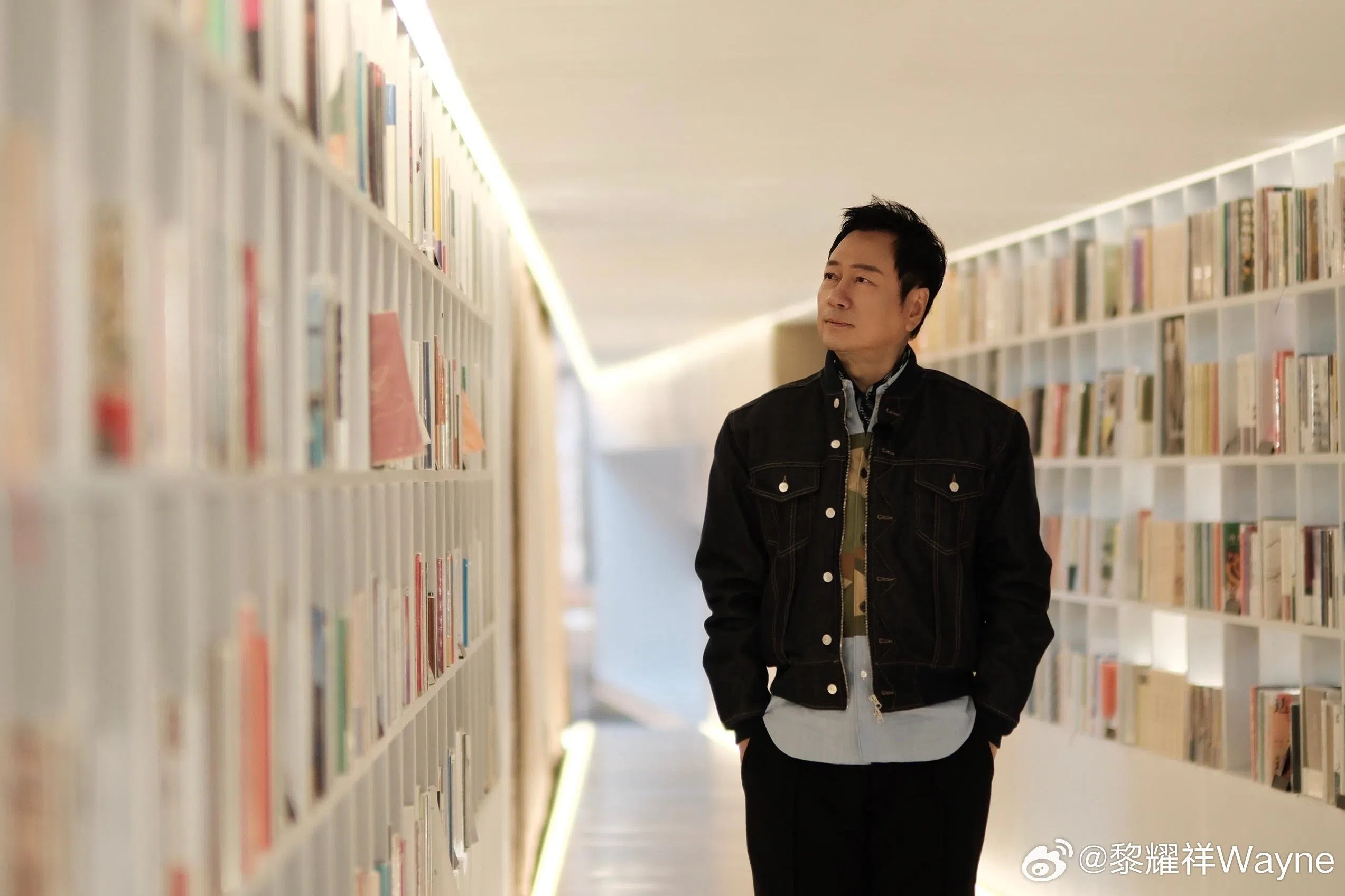 黎耀祥入行40年，塑造过无数经典角色，他说现阶段已没有太多欲望和追求。（取自黎耀祥微博）