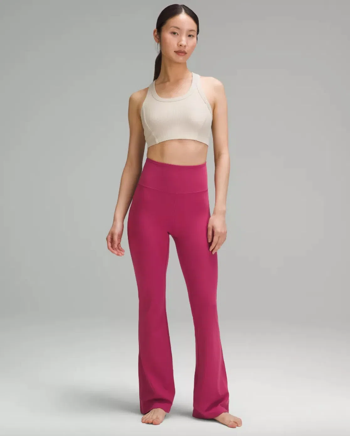 Lululemon近年学会“入乡随俗”，专为亚洲女性推出根据她们体型打造的“Asia Fit”系列。（品牌提供）