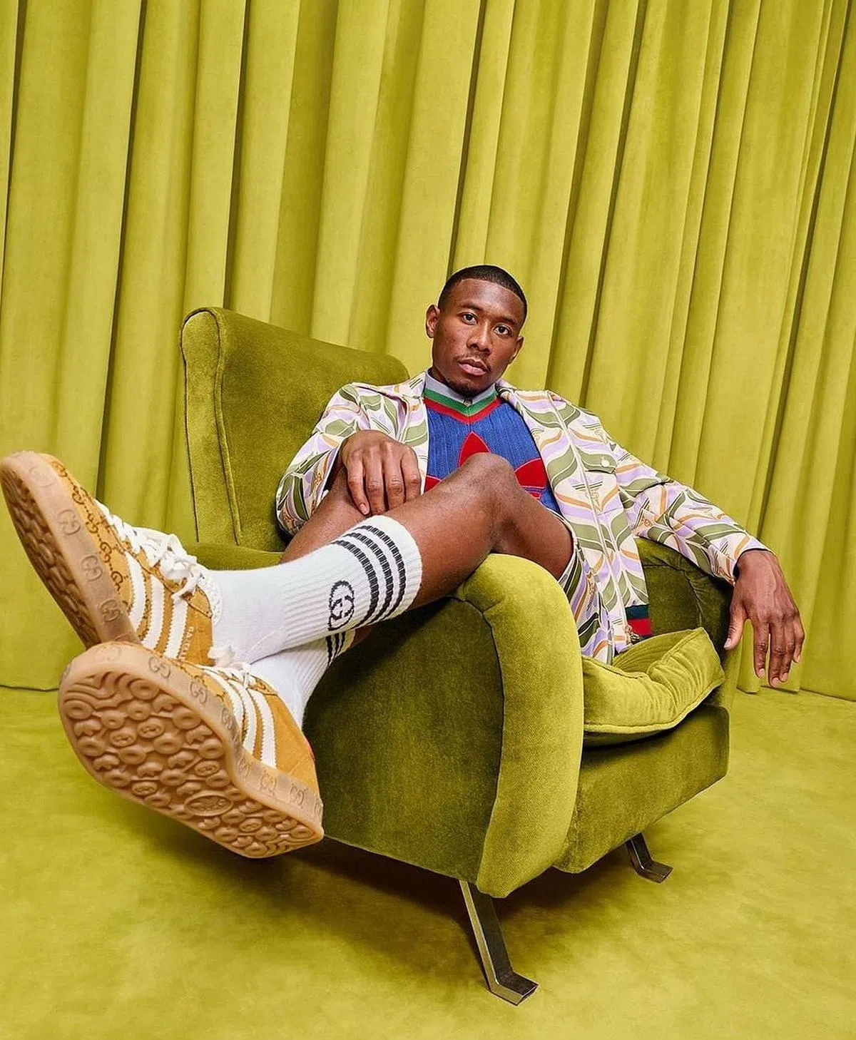 奥地利球星阿拉巴被选为今年Gucci和Adidas联名系列的模特儿之一。（Gucci、Adidas提供）