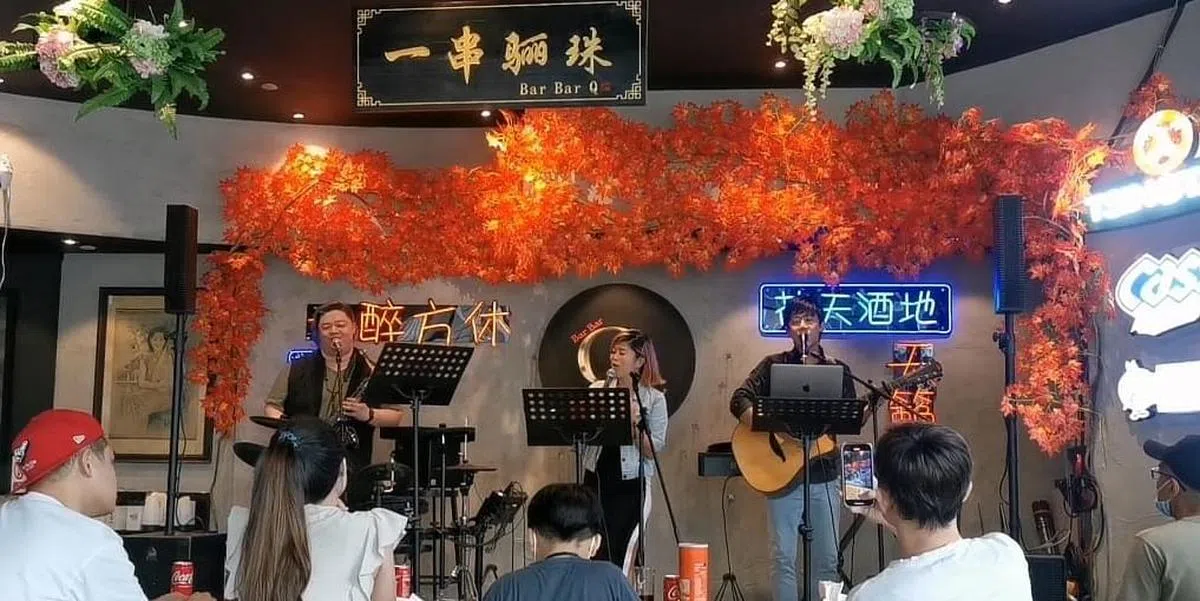 照片由歌手提供。