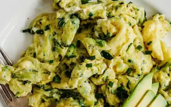 Gluten-Free Scrambled Eggs With Zucchini: A Nutritious, Quick Breakfast