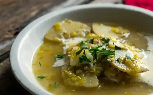 Gluten-Free Golden Leek and Potato Soup Recipe