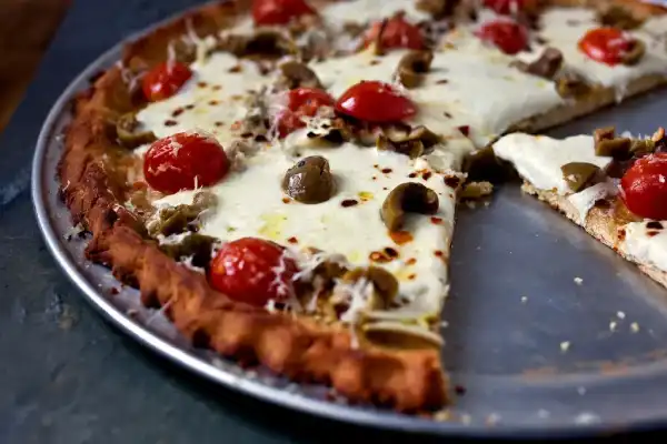 Gluten-Free Pizza: Crispy, Cheesy, and Absolutely Delicious