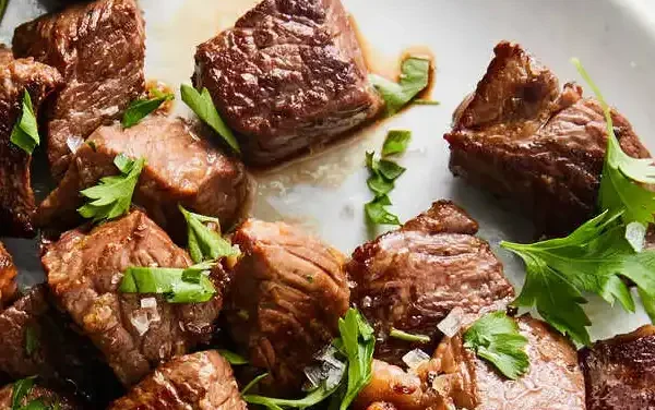 Garlic Butter Steak Bites: A Juicy, Flavor-Packed Delight