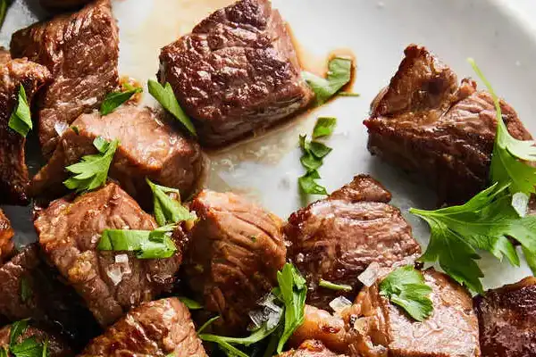 Garlic Butter Steak Bites: A Juicy, Flavor-Packed Delight